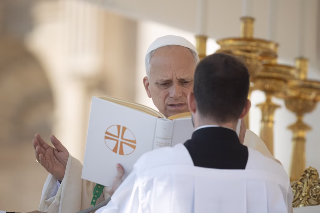 Canonization of Saint Peter To Rot (26)